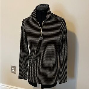 LOHLA SPORT Quarter Zip Sheri Black and Gold Long Sleeve Golf